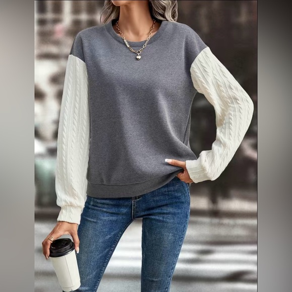 COPY - NWOT-NEVER BEEN WORN Women’s Drop Shoulder Crewneck Long Sleeve Sweatshi… - Picture 3 of 6